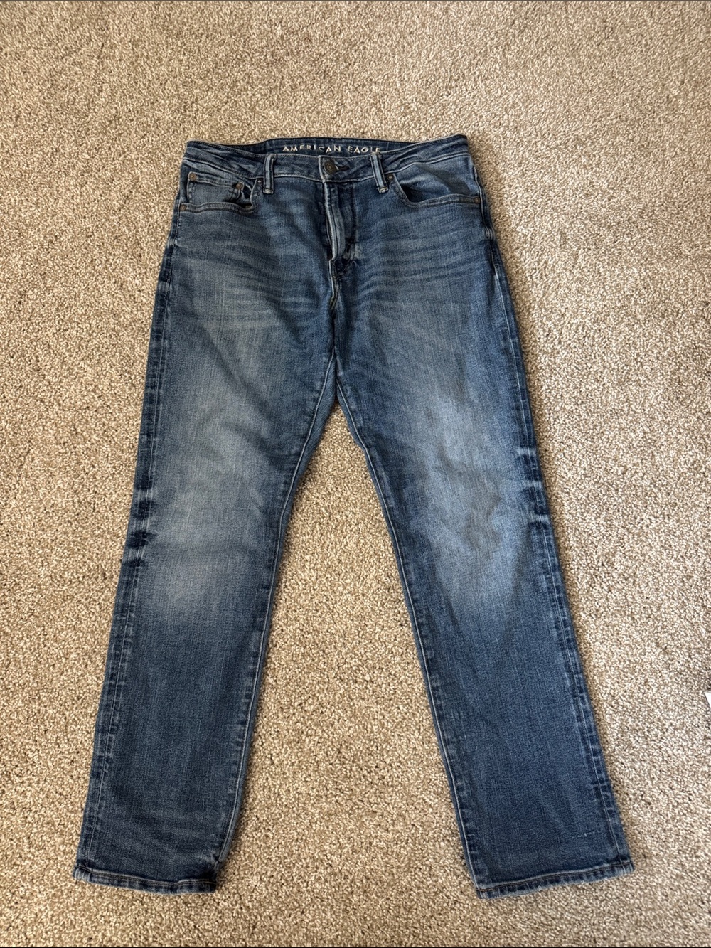 American Eagle Outfitters Men’s Washed Blue Slim Straight Jeans